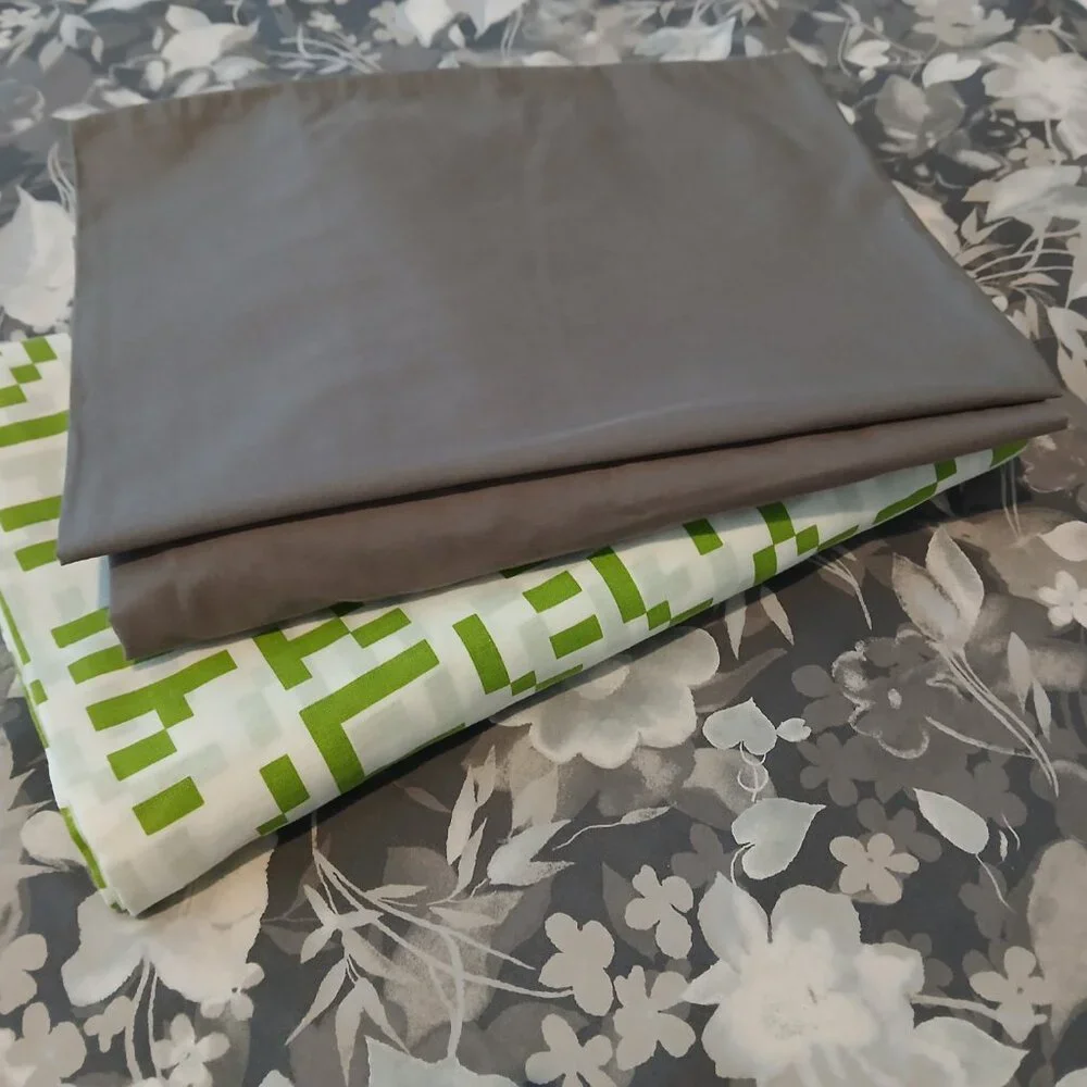 COLLEGE Twin Comforter Cover set (2) piece + FREE (2) pc twin s…